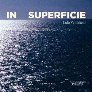 In superficie
